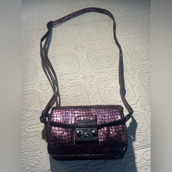 Emily and Noah Metallic Purple adjustable cross-body Purse - Picture 3 of 16